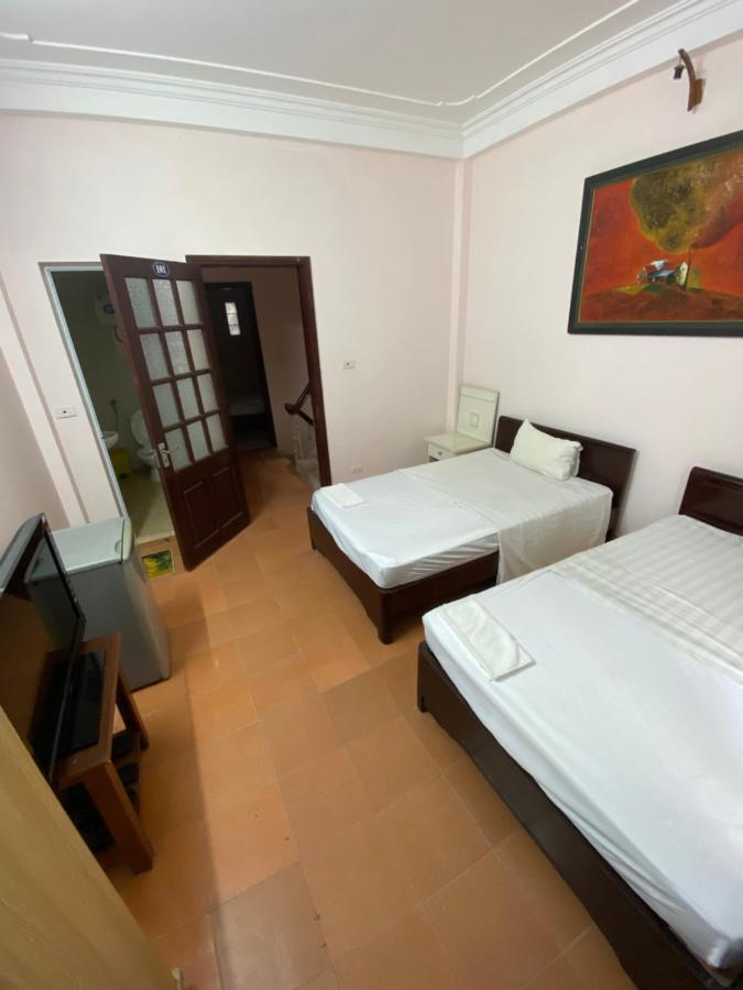 Hoàng Kiên Hotel Hanoï Extérieur photo